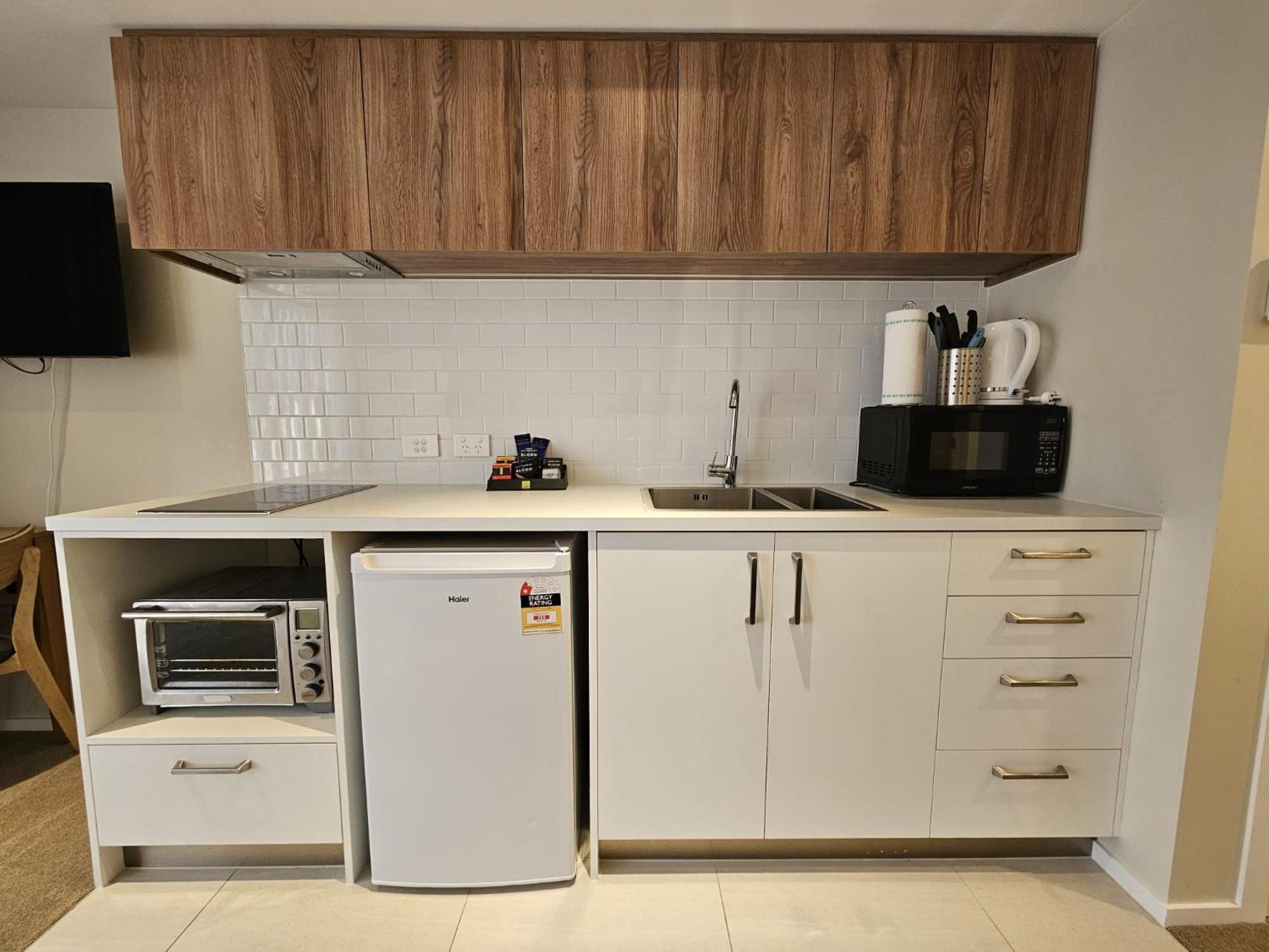 Queenstown Studio - 5Mins To Airport - Aircond - Free Wifi - Walk To Centre Buitenkant foto
