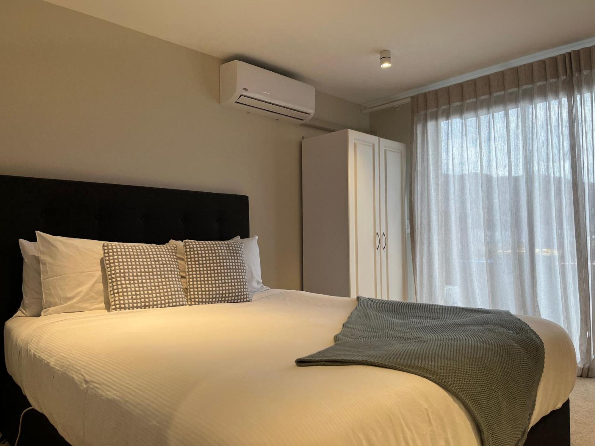 Queenstown Studio - 5Mins To Airport - Aircond - Free Wifi - Walk To Centre Buitenkant foto