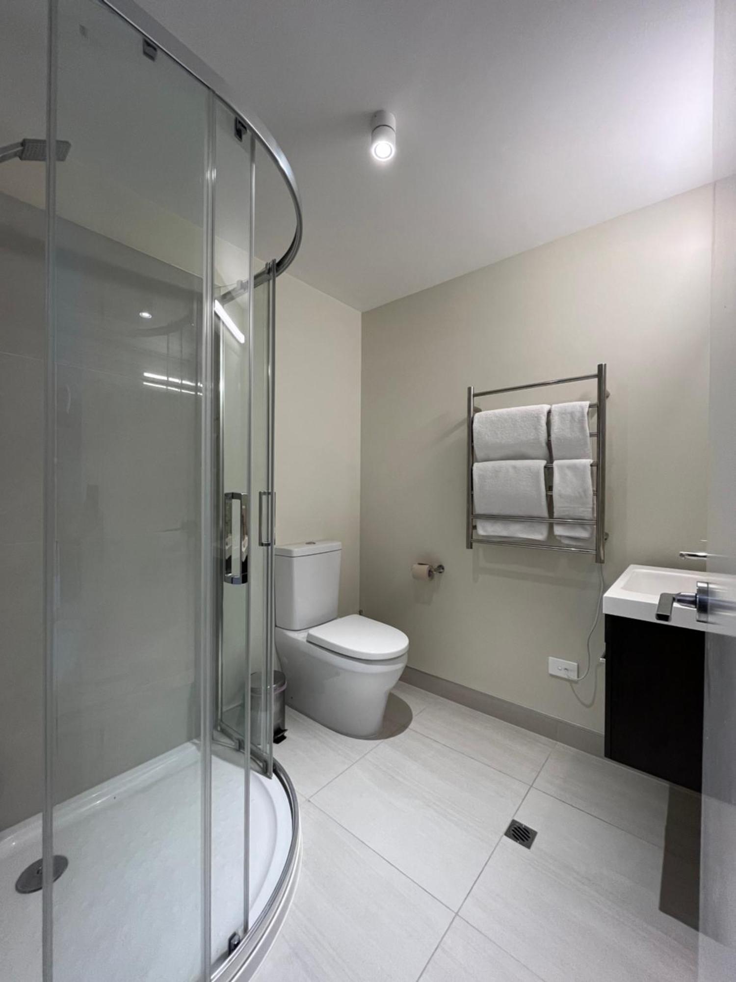 Queenstown Studio - 5Mins To Airport - Aircond - Free Wifi - Walk To Centre Buitenkant foto