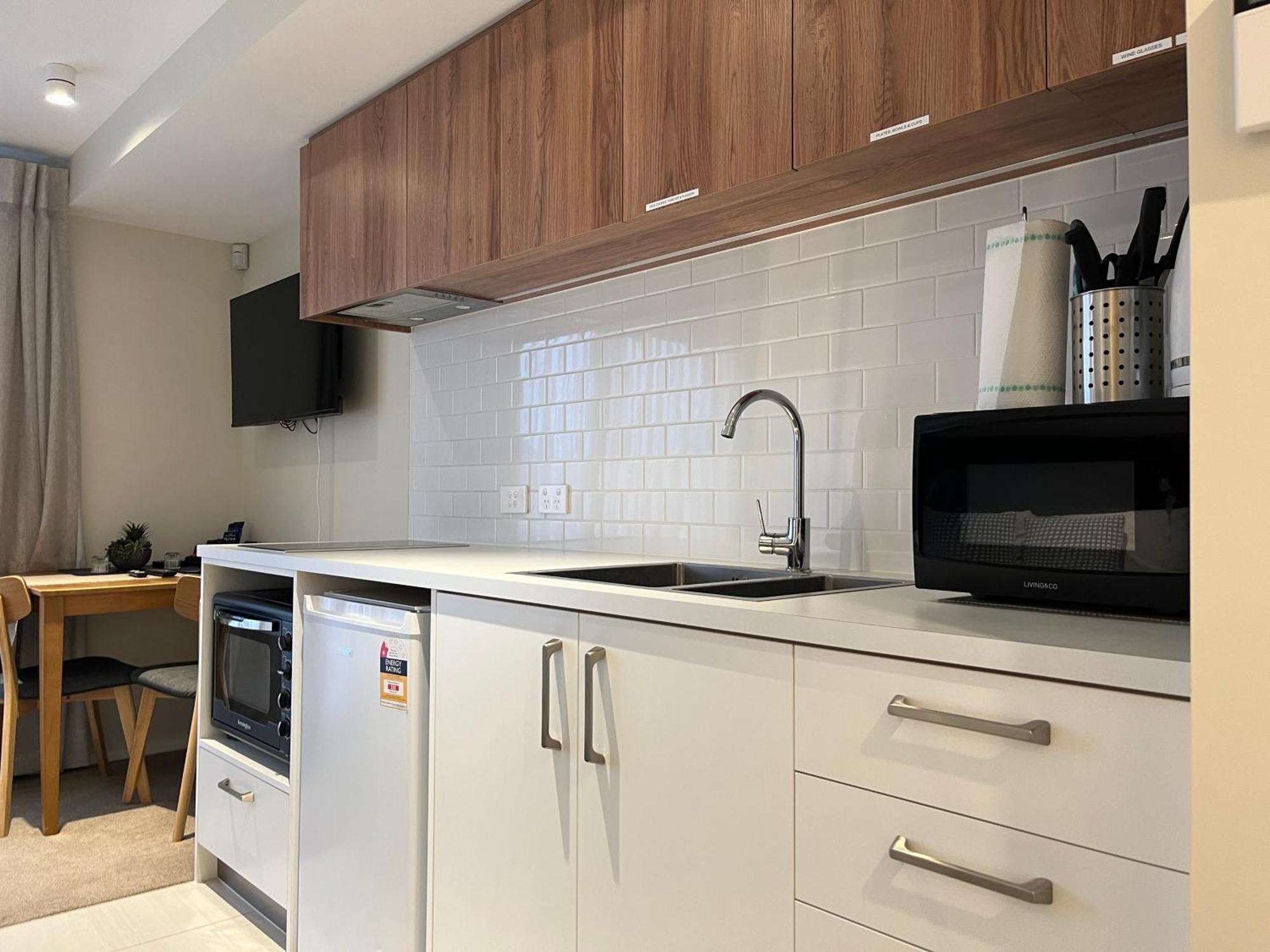 Queenstown Studio - 5Mins To Airport - Aircond - Free Wifi - Walk To Centre Buitenkant foto